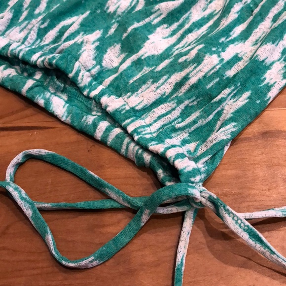 Adorable, FOREVER 21 tank!! - Picture 6 of 6